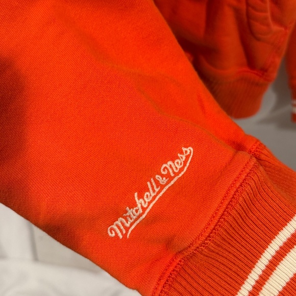 Philadelphia Flyers Zip-Up - Picture 6 of 8